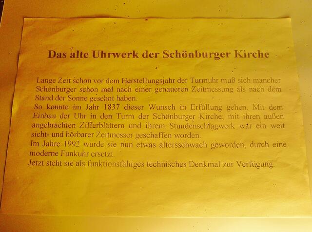Das alte Uhrwerk der Schönburger Kirche !