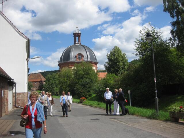 Die Klosterkirche des Würzburger Hofbaumeisters Balthasar Neumann in Holzkirchen. | Foto: Klaus Schlosser