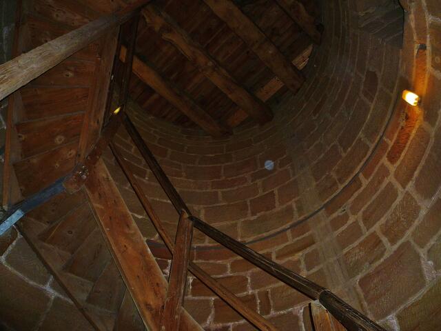 Wendeltreppe im Turm !