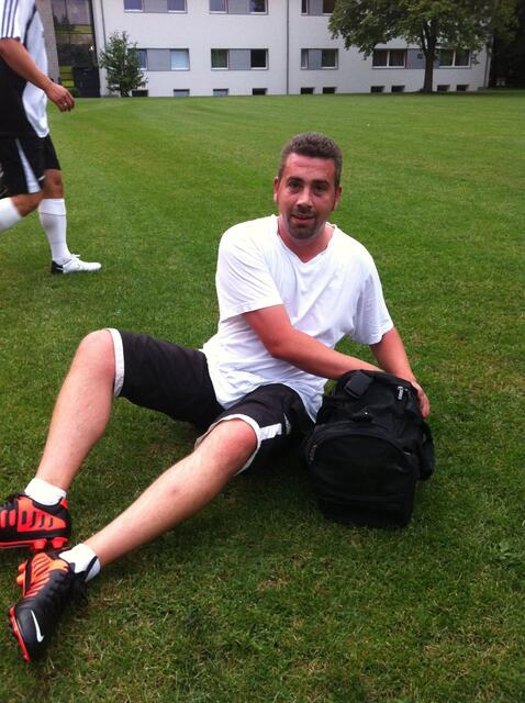 Denis Jankowski hat sine Schuhe ausgepackt und kickt jetzt mit!