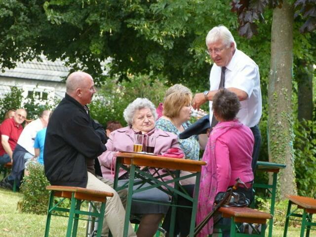 Bürgermeister-Treffen: ÖKUMENISCHer Gottesdienst & DIXIELAND-Jazz mit ICE CREAM: "Stable Sound Band" mit SAINTS. ACTION rund um MARTINSKIRCHE Gladenbach - ältetstes Gebäude. 775 Jahre Gladenbach werner hahn-bild