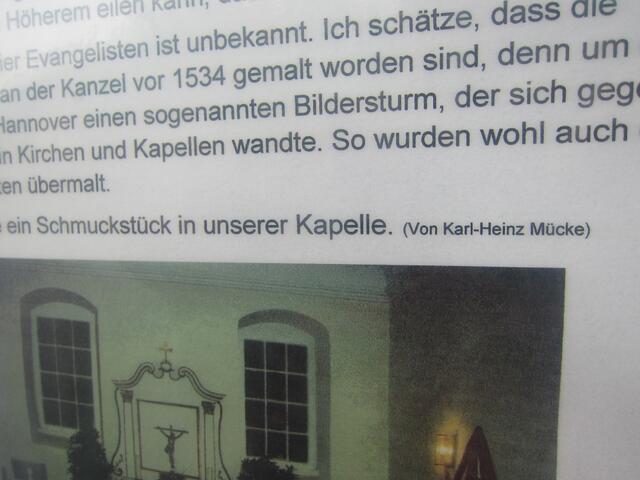 Schaukasten der Kapelle