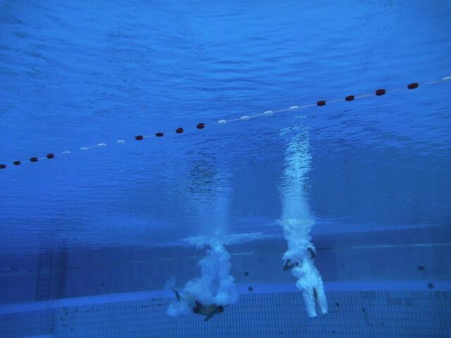 Turmspringen „Zehnertotal“ am 26. August 2012 im Freibad der Genossenschaft Hänigsen. Foto: Taucher der Abteilung Tauchen im TSV Friesen Hänigsen.
