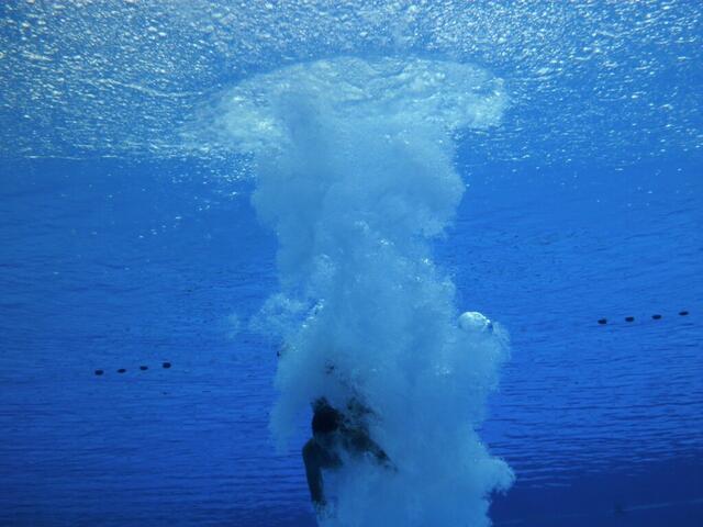 Turmspringen „Zehnertotal“ am 26. August 2012 im Freibad der Genossenschaft Hänigsen. Foto: Taucher der Abteilung Tauchen im TSV Friesen Hänigsen.