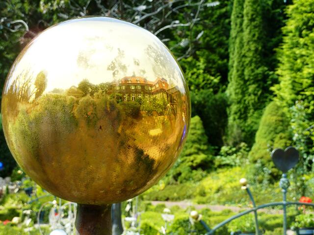 Interessante Spiegelung