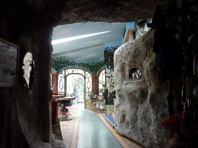 Im Montagnetto sind die Böden mit feinsten Mustern bemalt.