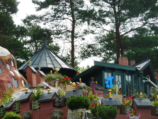 Blick auf die märchenhafte Fantasiewelt des Montagnetto