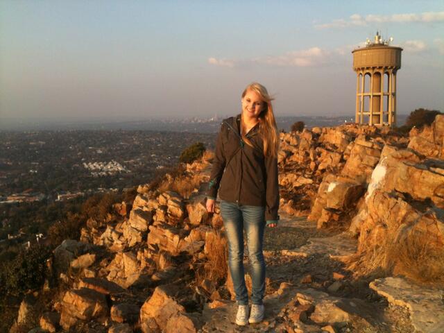 Kyra in Johannesburg auf dem "North cliff hill"