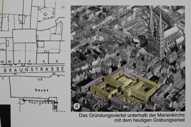 Ausstellungsfoto: Farbig hervorgehoben ist das Abrissgebiet in der Nähe der Marienkirche.