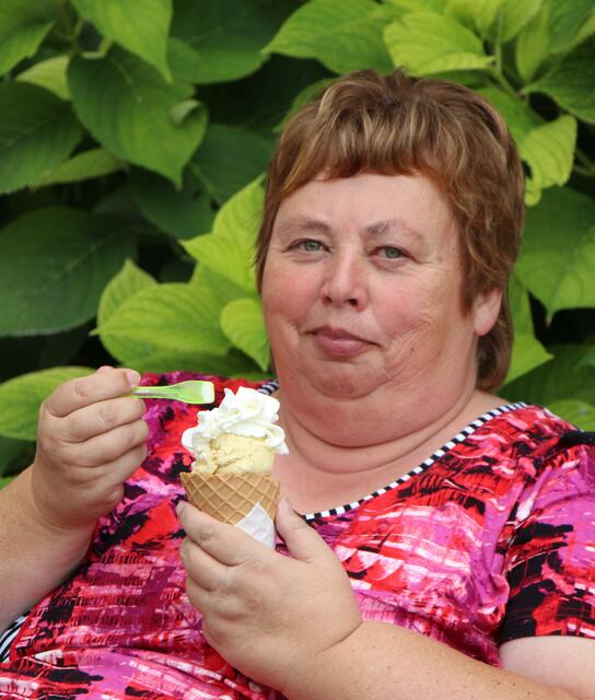 heute habe ich mir auf der Bank ein Eis schmecken lassen