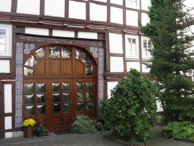 modern und alt passend beieinander