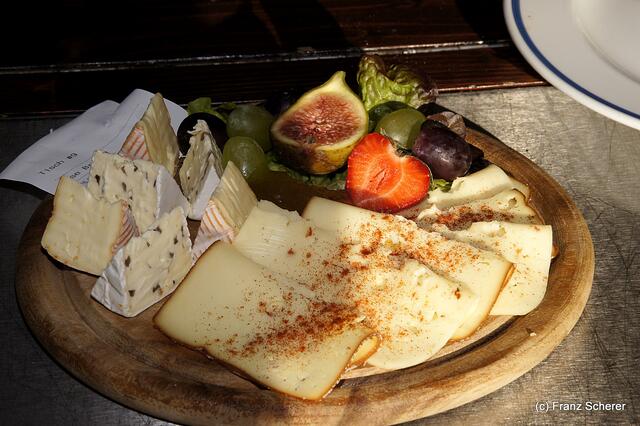 Edel & Weiß - Gourmetabend in der Sterndl'Alm auf dem Augsburger Herbstplärrer - Die Alm lockt mit feinen Schmankerln an allen Festtagen
