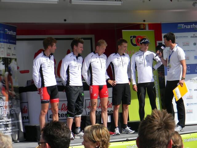 Team Buschhütten wird präsentiert. Dabei sind die Olampia-Startern Maik Petzold und Steffen Justus.