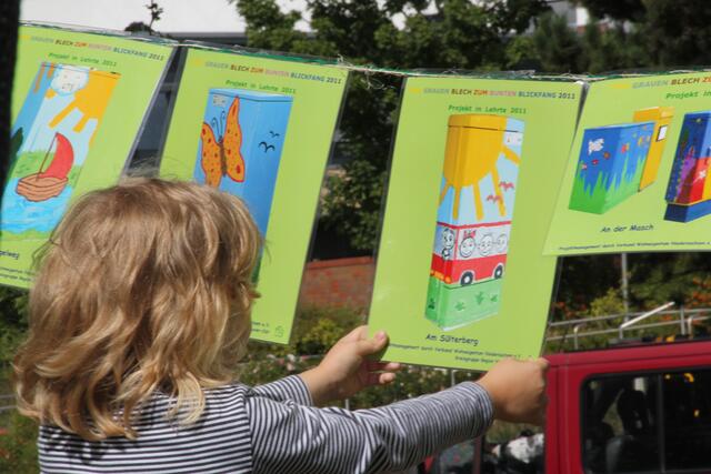 Lehrte wird bunt;Kinder in Lehrte;vom grauen Blech zum bunten Blickfang; Dankeschönfeier