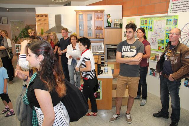 in den Verkaufsräumen der Tischlerei Behre/Fachbetrieb Portas