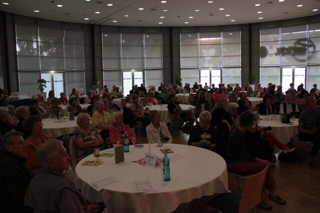 Die Gäste unserer Tanzreise auf dem fliegenden Teppich!