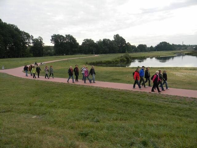 Ohne Koffer, die später mit dem Taxi zum Bahnhof gebracht wurden, geht es sich besser.