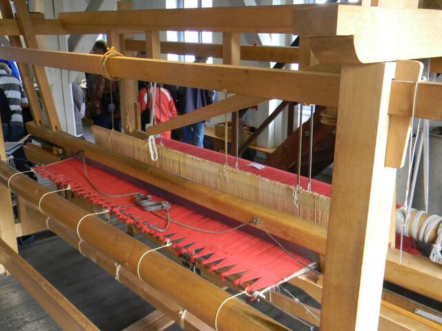 Das war schon ein recht moderner Webstuhl.