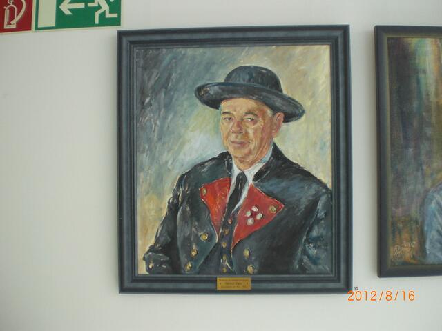 Herr Glatz verstorben. Ehrenbürger in Unterkirnach gewann 1962 die Radmacherwette in Villingen. Gemalt von Regina Hiekisch.