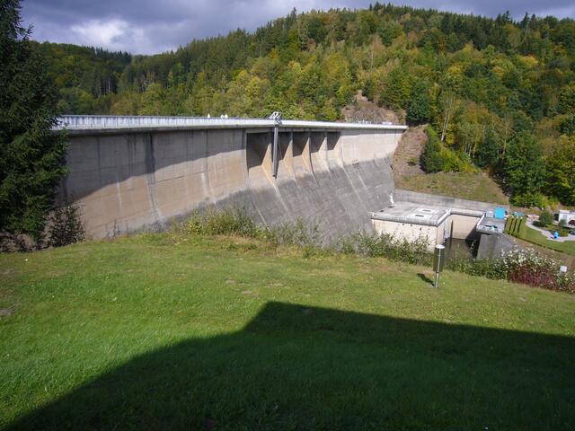 Staudamm des Wendefurth-Stausees