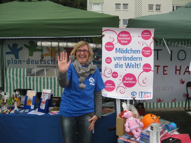 Plan-Aktion "Raise your hand" für die Unterstützung der Mädchen dieser Welt
