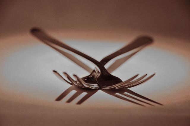 Schatten der Steak- und Nudelgabeln