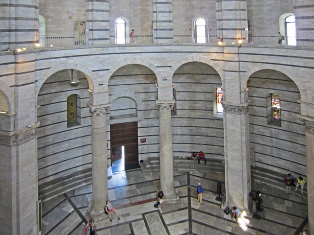 Pisa - Toscana - Italien.
Piazza dei Miracoli
Baptisterium (1152).
