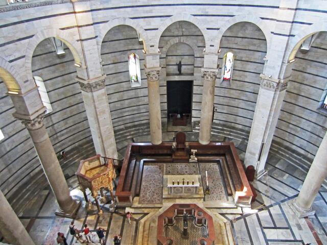 Pisa - Toscana - Italien.
Piazza dei Miracoli
Baptisterium (1152).