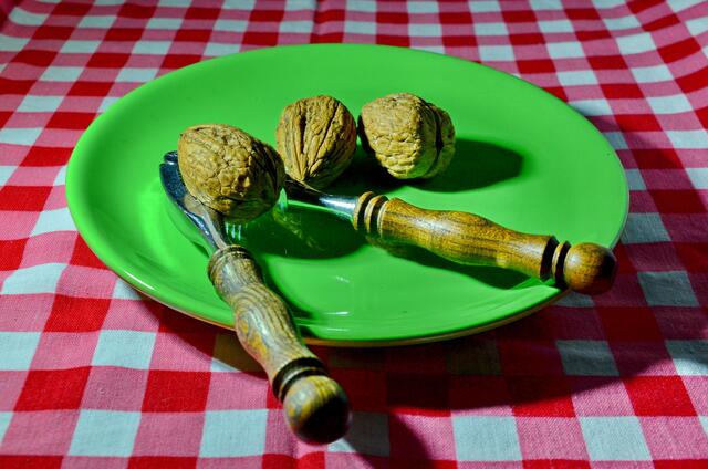 ...hart die Schale...