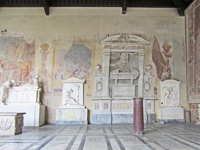 Pisa - Toscana - Italien.
Piazza dei Miracoli
Camposanto
Der Camposanto Monumentale 
(monumentaler Friedhof) 
Friedhofsanlage in Pisa.