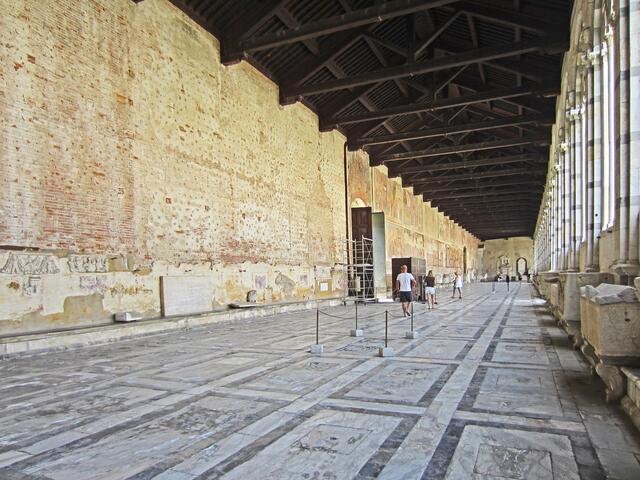 Pisa - Toscana - Italien.
Piazza dei Miracoli
Camposanto
Der Camposanto Monumentale 
(monumentaler Friedhof) 
Friedhofsanlage in Pisa.