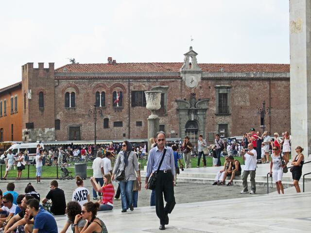 Pisa - Toscana - Italien.                                                       Piazza dei Miracoli - "Platz der Wunder".
Hier sind die Kathedrale, das Baptisterium, 
der Campanile und der Campo Santo.