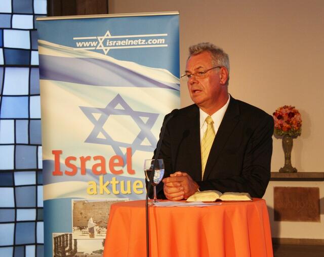 Nahost-Experte Egmond Prill referiert in der Stadtkirche über Israel und den Nahostkonflikt (19.09.2012) | Foto: Leif-Erik Zaschke