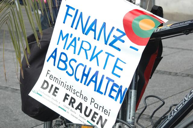Die 'Feminsitische Partei DIE FRAUEN' meint: Nicht nur Atomkraftwerke gehören ABgeschaltet.