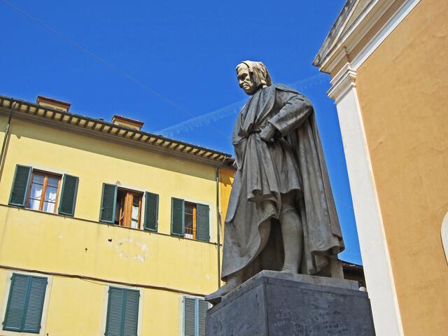 Pisa - Toscana - Italien. 
Corso Italia 
Santa Maria del Carmine (1324--1328)
Niccolò Pisano (1205/1207  - 1278)
Bildhauer und Architekt.