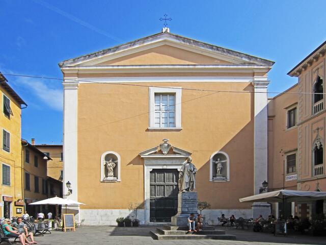 Pisa - Toscana - Italien. 
Corso Italia 
Santa Maria del Carmine (1324--1328)
Niccolò Pisano (1205/1207  - 1278)
Bildhauer und Architekt.