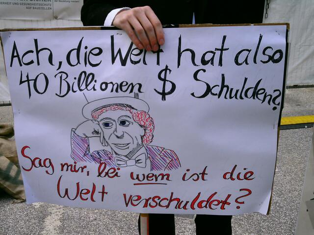 Unter dem Motto "Umfairteilen - Reichtum besteuern" haben Tausende für eine gerechtere Verteilung von Vermögen in Deutschland demonstriert. Foto: Initiative Echte Soziale Marktwirtschaft (IESM)