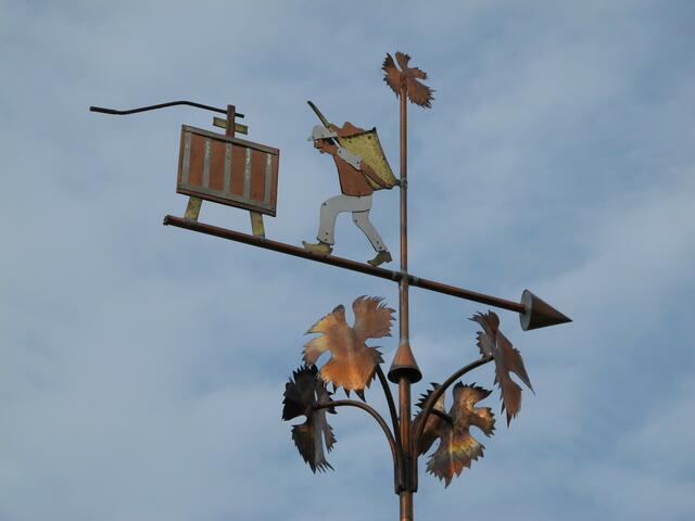 Neuzeitliche Wetterfahne.
