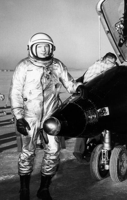 Neil Armstrong flog u.a. sowohl die berühmte X1 „Glamorous Glennis“ als auch die X15 (Bild) | Foto: NASA-Archiv; freigegeben