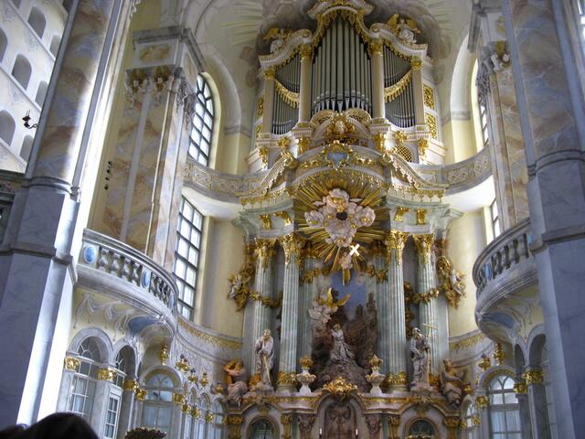 Innenraum der Frauenkirche in Dresden