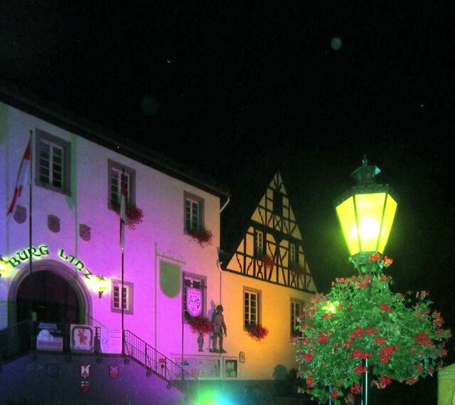 und nochmal die Burg