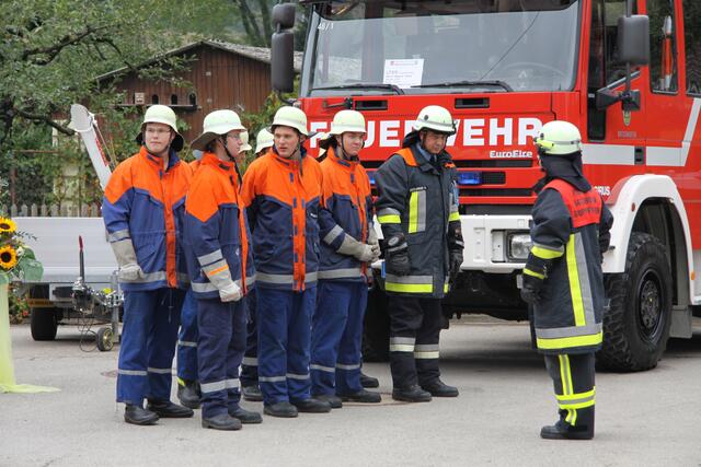Jugendgruppe zu Löschübung angetreten. | Foto: Zedelmeier