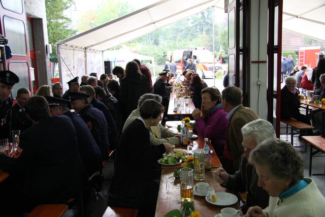 Essen und Trinken hält Leib und Seele zusammen. | Foto: Zedelmeier