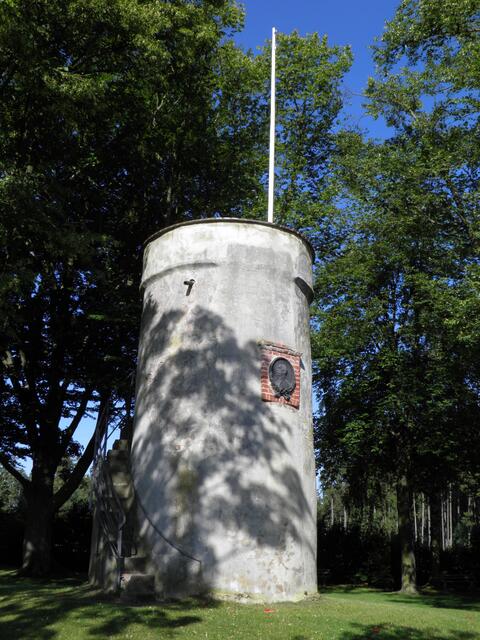 Einen schönen Rundumblick kann man von der Mengeringhäuser Warte genießen...