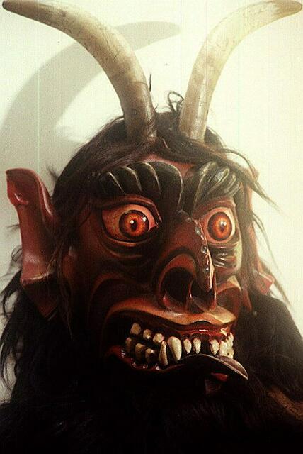 Salzburger Krampus mit Klappkiefer