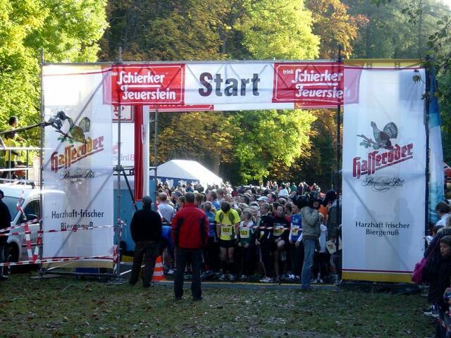 Startaufstellung zum 5-Kilometer-Lauf.
