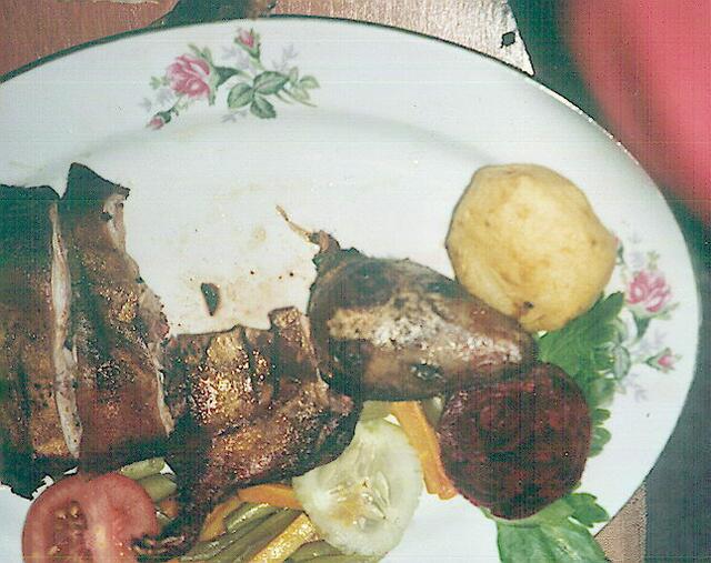 Meerschweinchen mit Maniokknödel