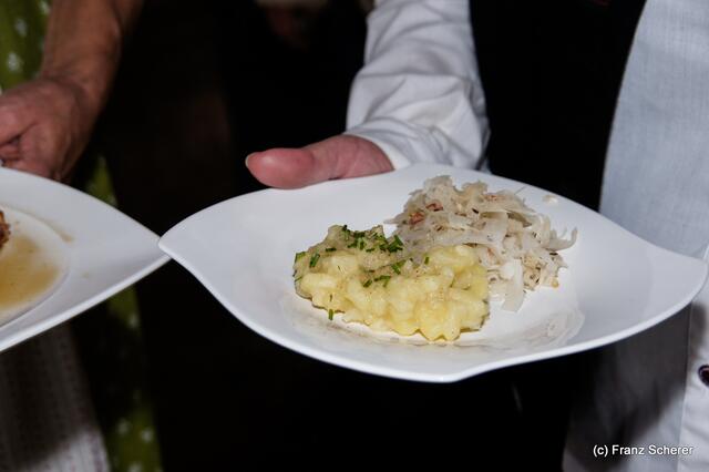 Verkaufsoffener Oktobersonntag 2012 in Dasing - DSDS - Dasing sucht den Superkoch. Auf der Suche nach den besten Beilagen zum Schweinebraten