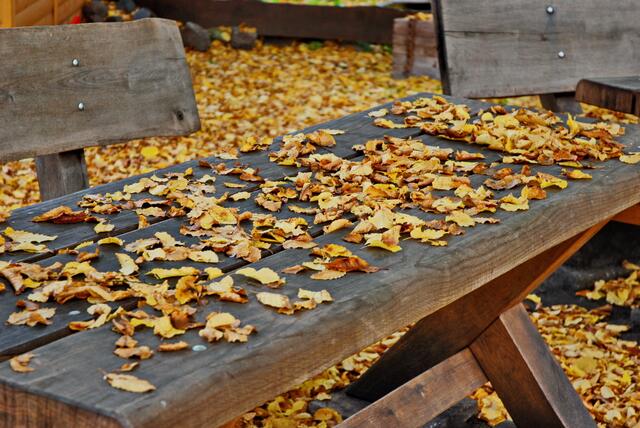 'Blättertischdecke'