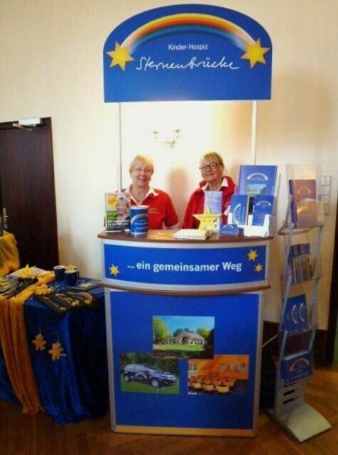 Am Infostand